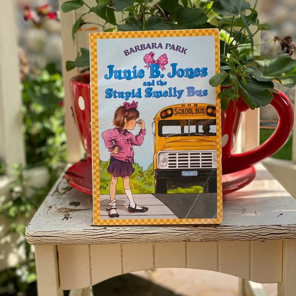 Barbara Park's Junie B Book Collections. - Picture 4 of 11
